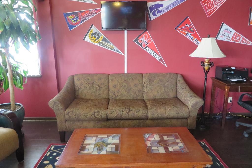 Sports Club Motel Wayne Bagian luar foto