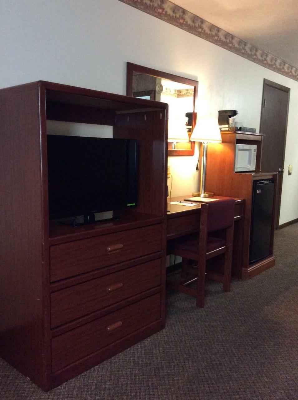 Sports Club Motel Wayne Bagian luar foto