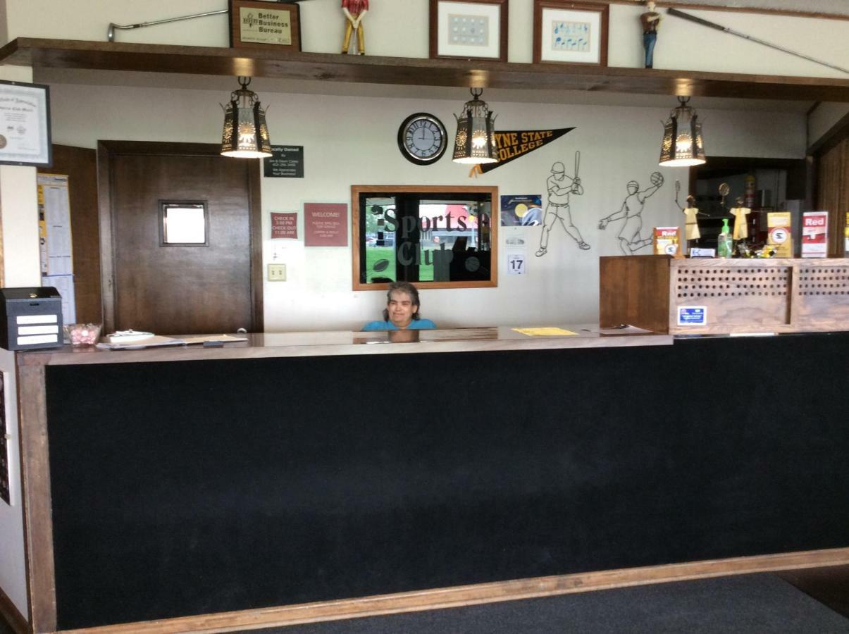 Sports Club Motel Wayne Bagian luar foto