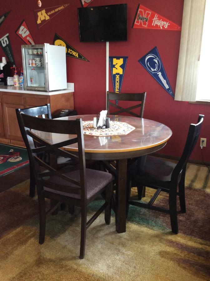 Sports Club Motel Wayne Bagian luar foto