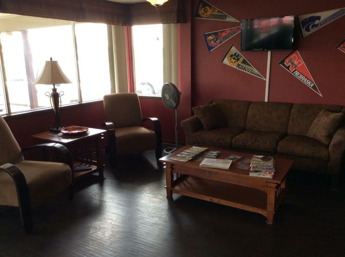 Sports Club Motel Wayne Bagian luar foto